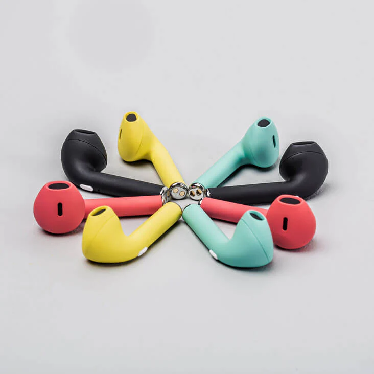 Airpods-photo-clipping-path-sample-before-edited_59c86ca9-3883-4ad6-b401-de9c3c632a1a